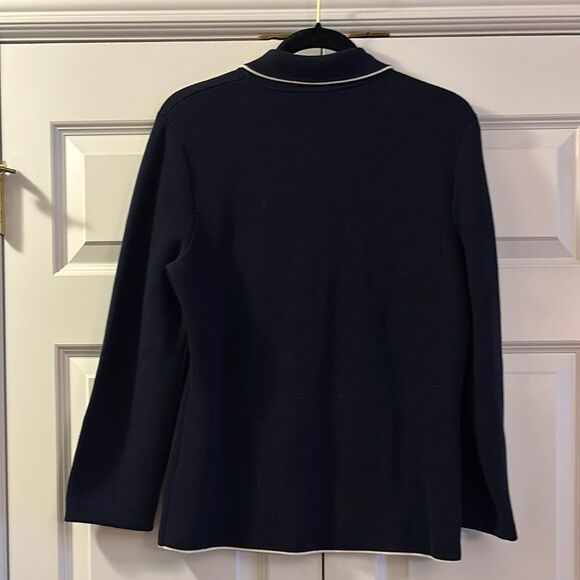 Lauren Ralph Lauren Navy Blue Blazer with white trim. - Picture 2 of 9